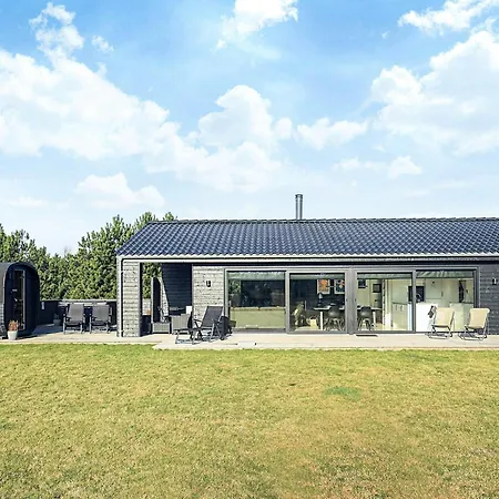 Дом отдыха 9 Person In Vaeggerlose-by Traum *