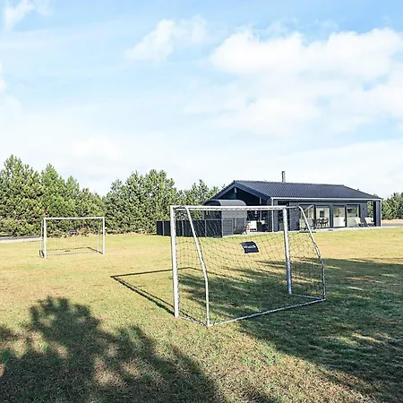 9 Person In Vaeggerlose-by Traum * Boto By