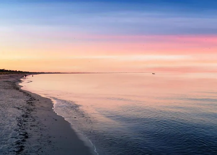 Semesterbostad 9 Person In Vaeggerlose-by Traum Bøtø By